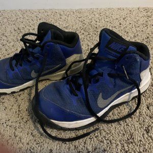 Nike Without A Doubt boy's sneaker